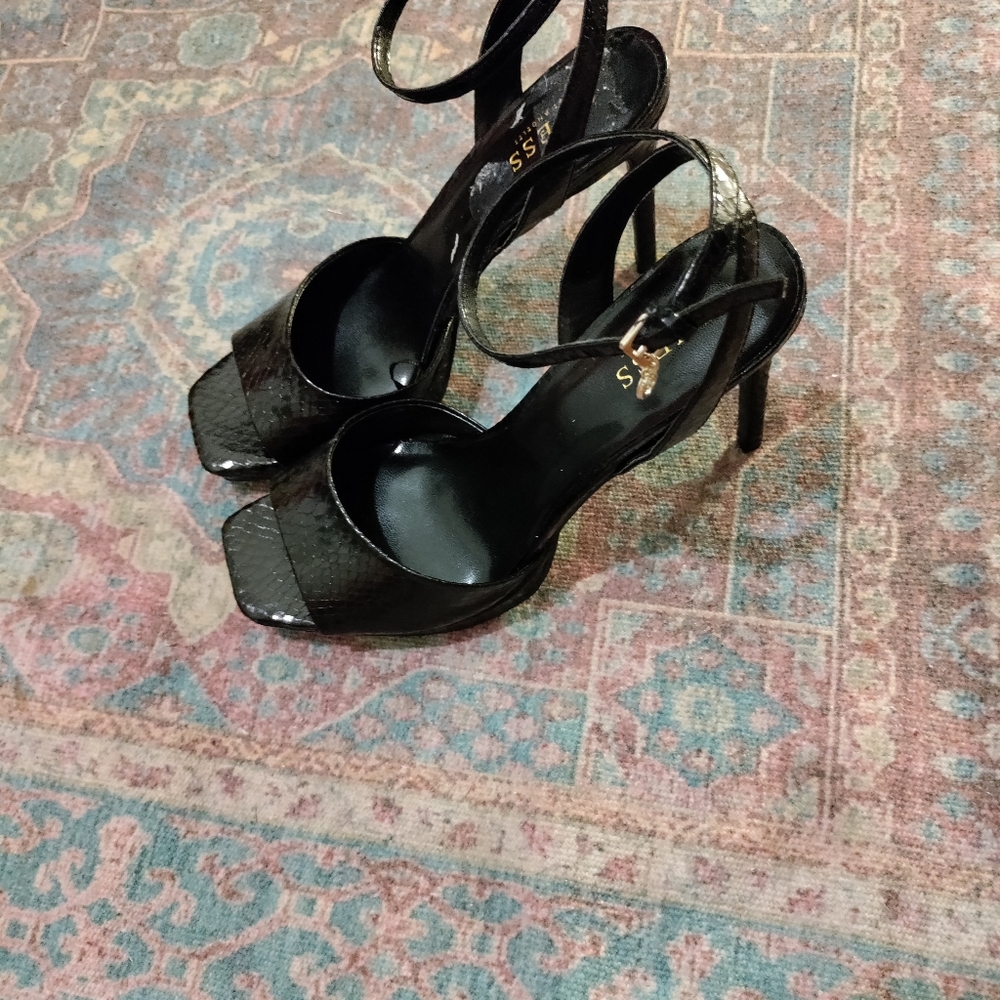 Guess shoes